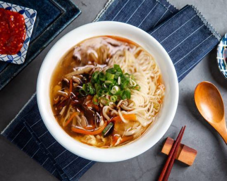 Suān Là Tāng Miàn Sour And Spicy Soup Noodles