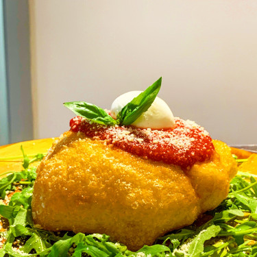 Neapolitan Fried Pizza