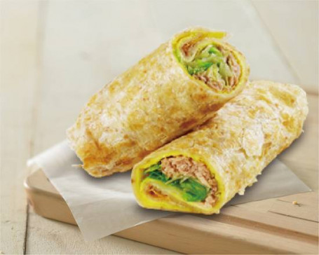 Wěi Yú Shā Lā Dàn Bǐng Egg Pancake Roll With Tuna Salad