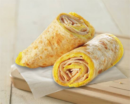 Blind Apples Are Arranged With Egg Pancake Roll With Smoked Chicken (Ang.).