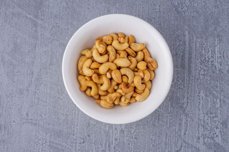 Crispy Roasted Cashew Nuts