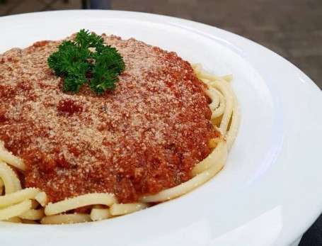 Spaghetti Pollo Alla Bolognese
