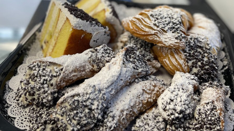 Big 3 Cannoli Party Tray