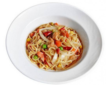 Hot Plate Noodle With Kung Pao Chicken Sauce