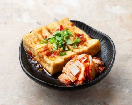 Jiāo Má Zhà Dòu Fǔ Pittige Gefrituurde Tofu