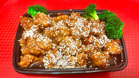 C27. Sesame Chicken Zhī Má Jī