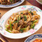 gān chǎo niú ròu hé fěn Dry-Fried Flat Rice Noodles with Beef