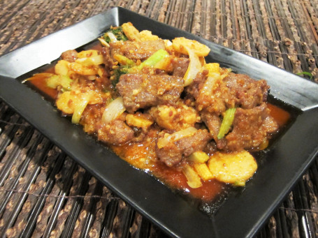 Stir Fry Beef In Satay Sauce Vegetables