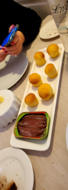 Alici del Cantabrico (80 gr. pan brioche e burro gourmet