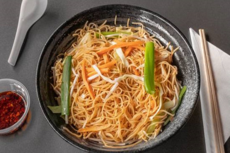 Vegetarian Noodles With Egg