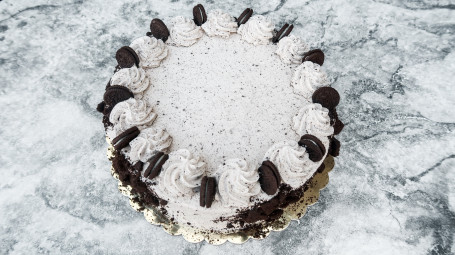 Oreo And Cream Cake