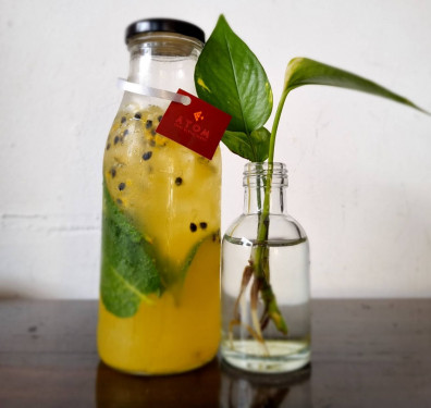 Fizzy Passionfruit Lemonade