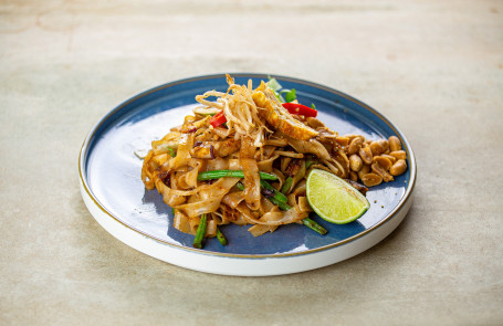 Pad Thai Noodles With Chicken (Gf)