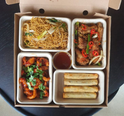 Platter A Spicy Chicken Box With Noodles