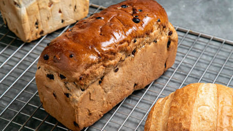 Cinnamon And Fruit Loaf