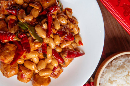 Kung Pao Mock Chicken Gōng Bǎo Sù Jī Dīng (V)