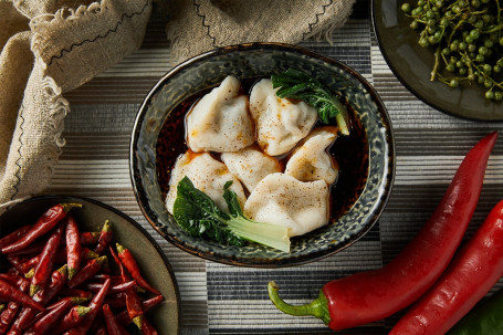 Vegetable Dumplings In Chilli Sauce Là Sù Chāo Shǒu (6 Jiàn