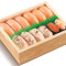 zá jǐn sān wén yú shòu sī shèng B gòng12jiàn Zestaw różnych sushi z łososiem B Łącznie 12 szt.