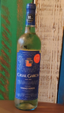 White Casal Garcia The 1 Vinho Verde In The World