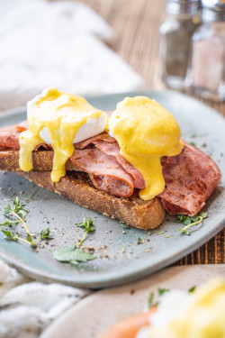 Eggs Benedict Yīng Shì Bān Ní Dí Kè Dàn