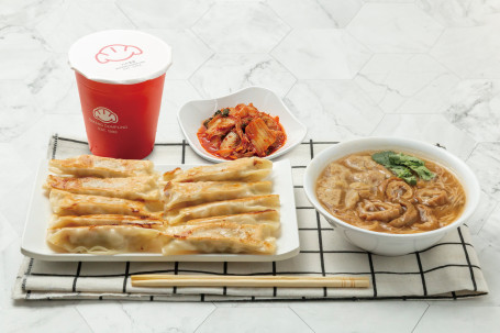 jìn liàng guō tiē miàn xiàn tào cān Dumpling Taiwanese Rice Noodle Set