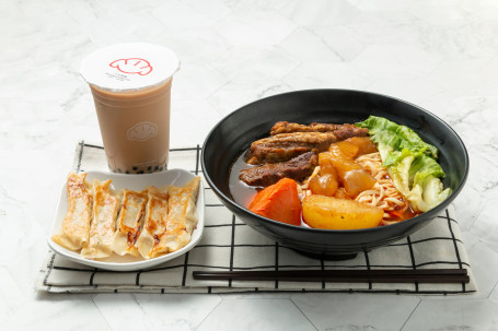 tái wān niú ròu miàn tào cān Taiwanese Braised Beef Noodles Set