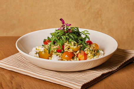 Novità Insalata Di Orzo, Pomodoro E Ricotta (V)