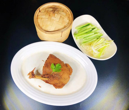 Aromatic Crispy Duck (Served With Pancake) (Quarter)1/4 Xiāng Sū Yā