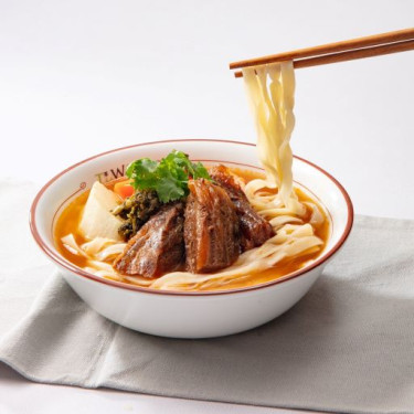 Teawood Hóng Shāo Niú Ròu Miàn Teawood Stewed Beef With Noodles In Soup