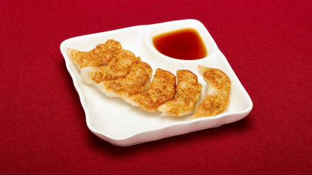 Chicken And Chive Dumplings (6 Pcs) Jī Ròu Jiǔ Cài Jiǎo