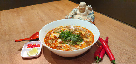 Prawn Spicy Noodle Soup (Bun Bo Hue)