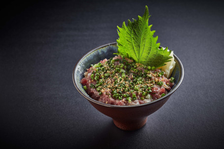 Xiāng Cōng Suì Tūn Ná Yú Nǎn Jǐng Chopped Toro And Japanese Leek On Sushi Rice Bowl