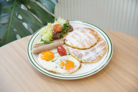 Bān Jǐ Zǎo Cān Breakfast Pancakes