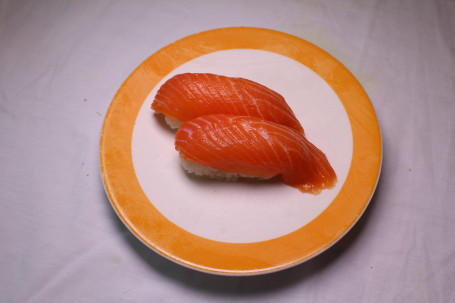 Salmon Nigiri (2 Pieces) Sān Wén Yú Shòu Sī