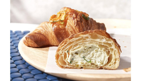 Jalapeno Cheddar Croissant