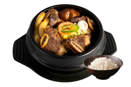 Dùn Niú Pái Gǔ Pèi Fàn Braised Short Ribs With Rice