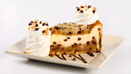Cookie Dough Lover’s Cheesecake met Pecannoten