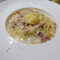 nǎi yóu péi gēn dàn zhī yì dà lì miàn Bacon and egg ounce pasta with cream sauce