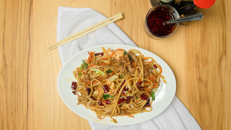 Stir Fried Noodle With Dry Chili