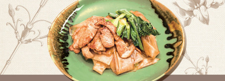 Fried Rice Noodles With Pork Tài Shì Zhū Ròu Chǎo Hé Fěn
