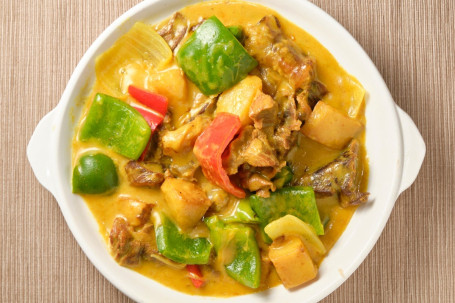 Kā Lí Niú Jīn Nǎn Yellow Curry With Beef Brisket And Tendon