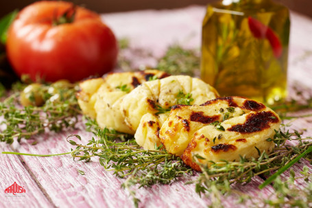 Halloumi Meshwi (Vegetarian) 4 Pieces