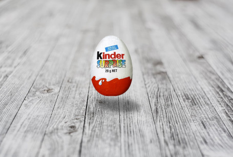 Kinder Surprise Chocolate Egg White 20G