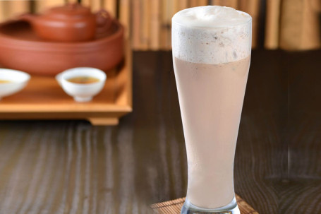 Dòng Dòu Jiāng Hóng Chá Iced Black Tea With Soy Milk