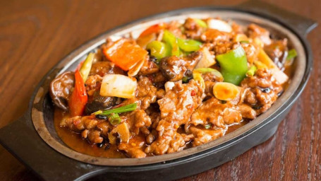 Sizzling Plate Beef Tiě Bǎn Niú Ròu