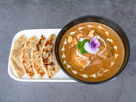 Massaman Curry Beef (Come With Roti Bread)