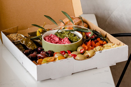 Antipasto Box (Recommended For 4 People)