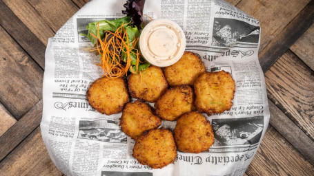 Conch Fritters (8 Pieces)