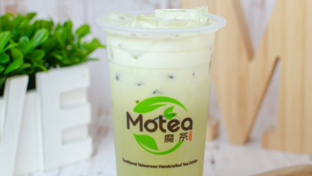 Matcha Latte Cold Mǒ Chá Xiān Nǎi Lěng Yǐn
