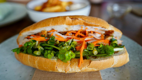 Vietnamese Baguette (Banh Mi) (Crispy Pork Belly)